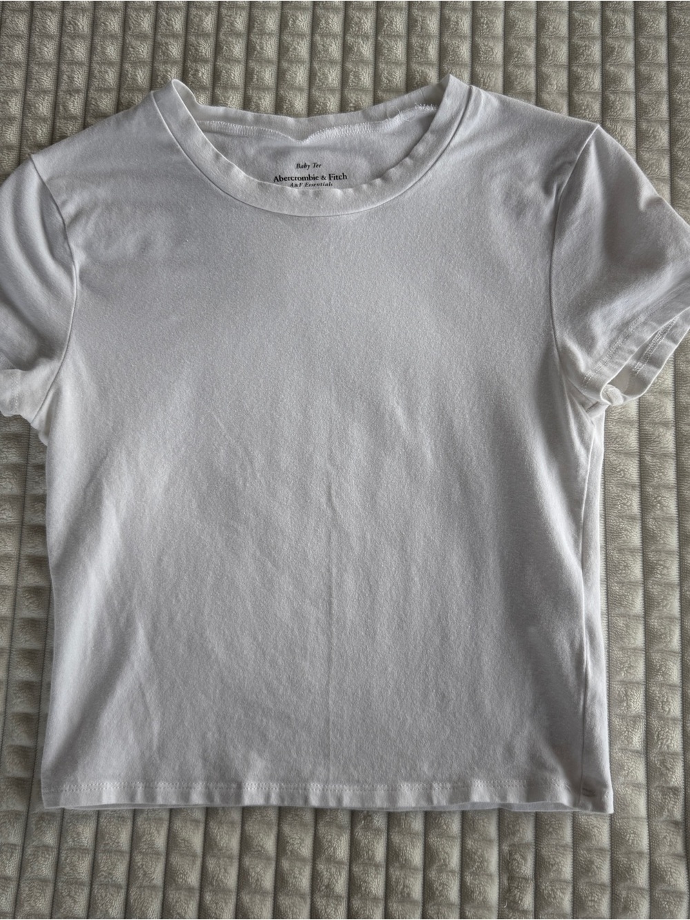 Abercrombie & Fitch White Short Sleeve Crew Tee